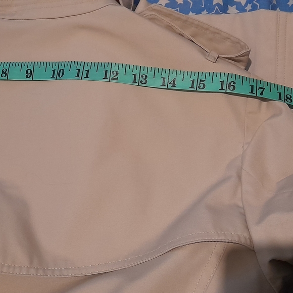 Burberry trench coat - Picture 10 of 11